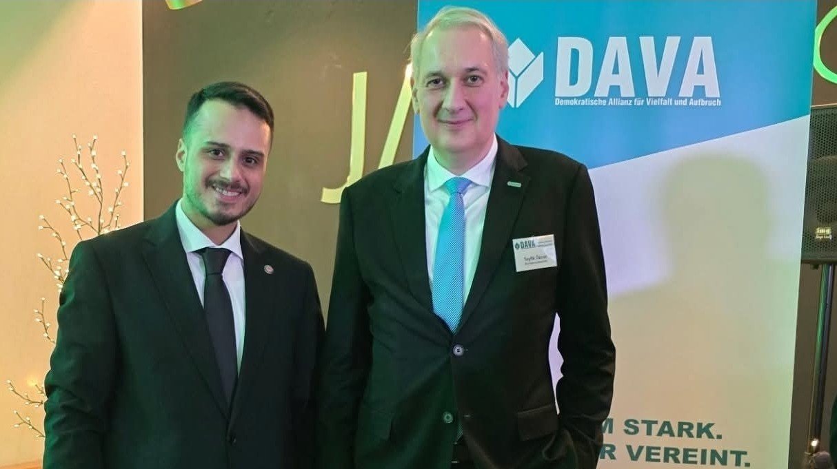 ATIB Haci Bayram Camii Hannover olarak, Dava Partisi`nin düzenlemiş olduğu iftar programından kareler.